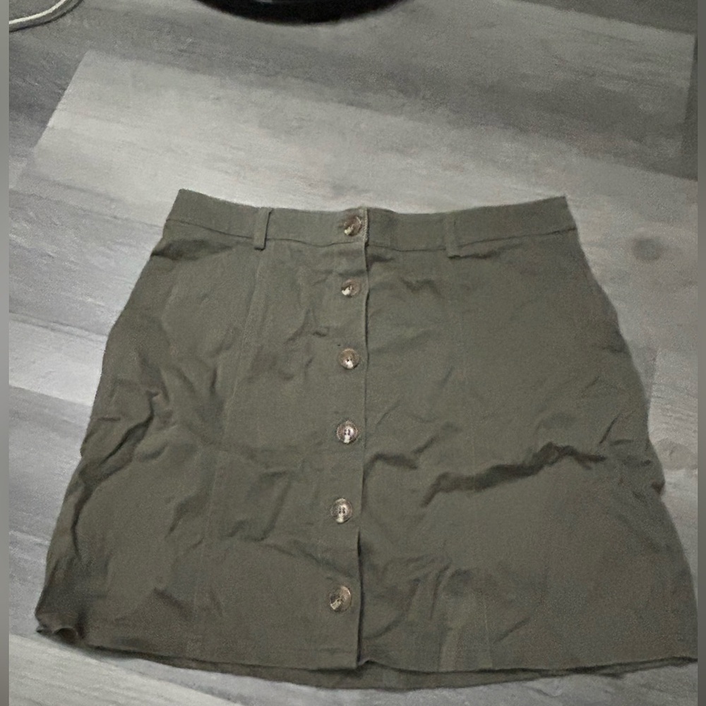 Green skirt